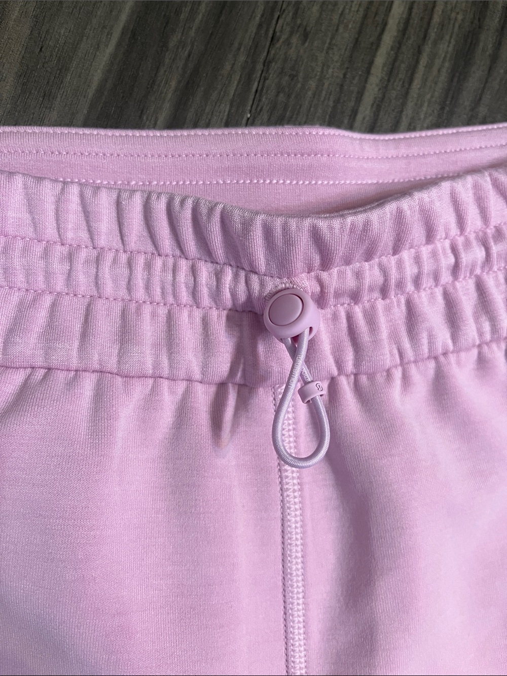 lululemon athletica Women's Softstreme High-rise Shorts - Picture 4 of 11